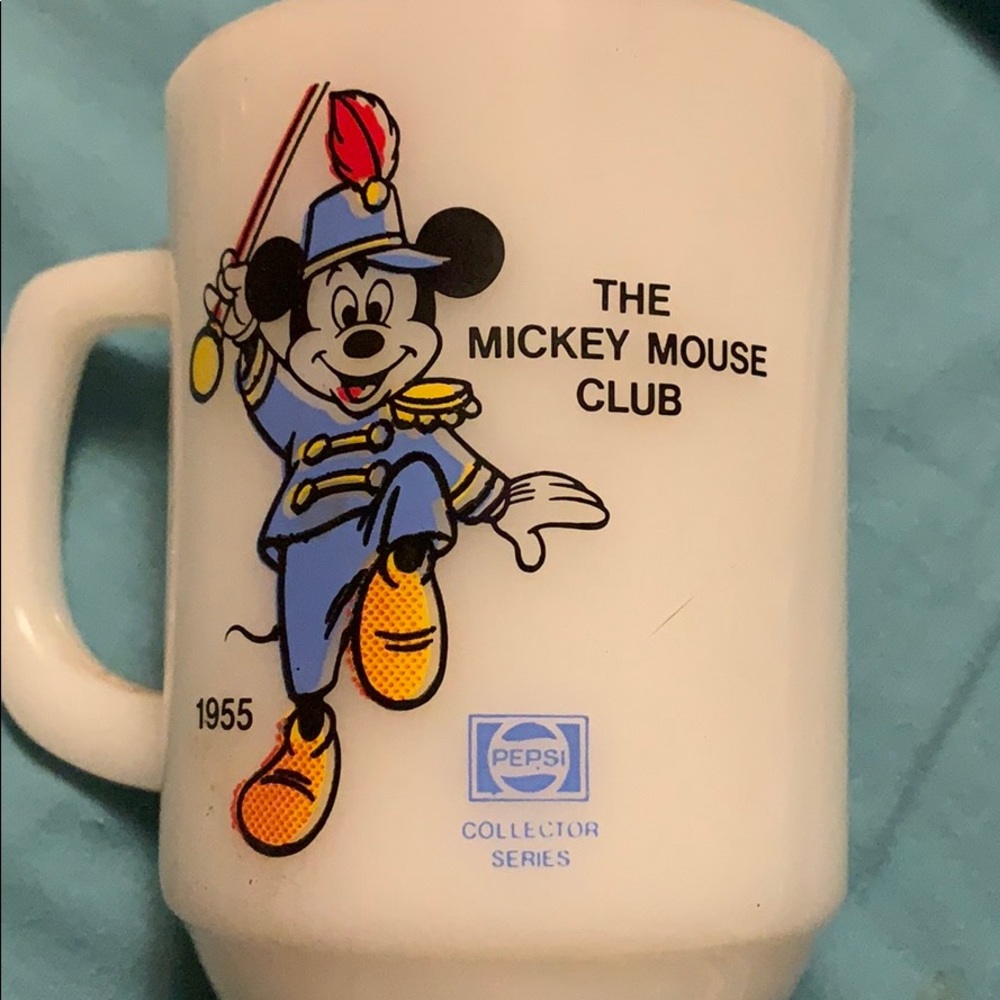 Vintage 1955 Mickey Mouse club cup